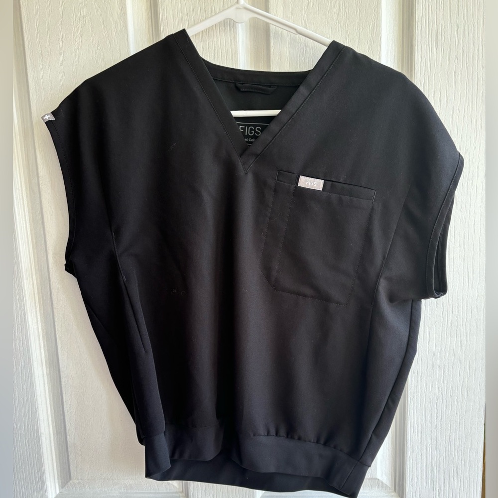Figs size small black cropped scrub top with band at bottom